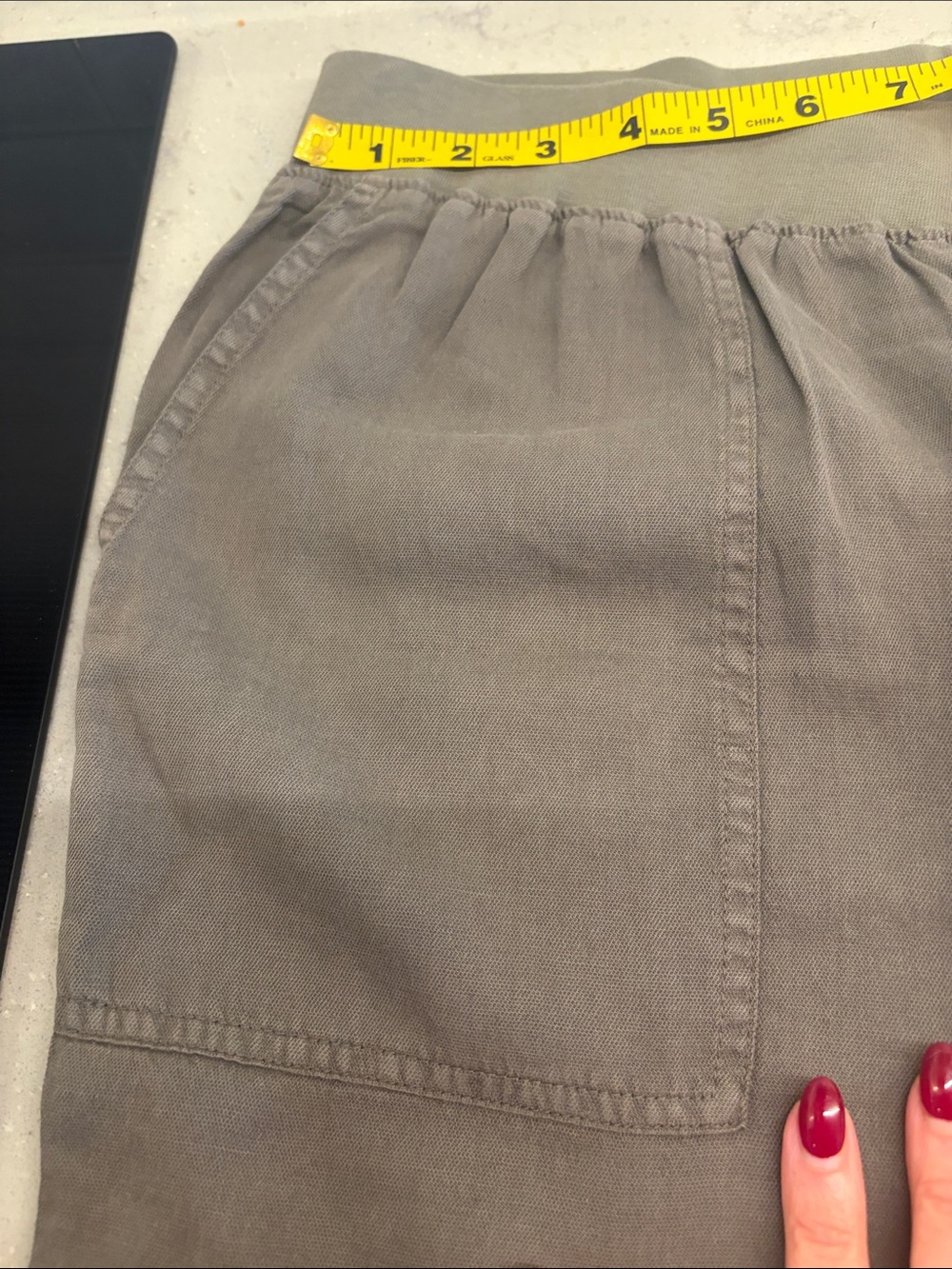 Faherty Olive Relaxed linen / cotton Joggers - Picture 6 of 12